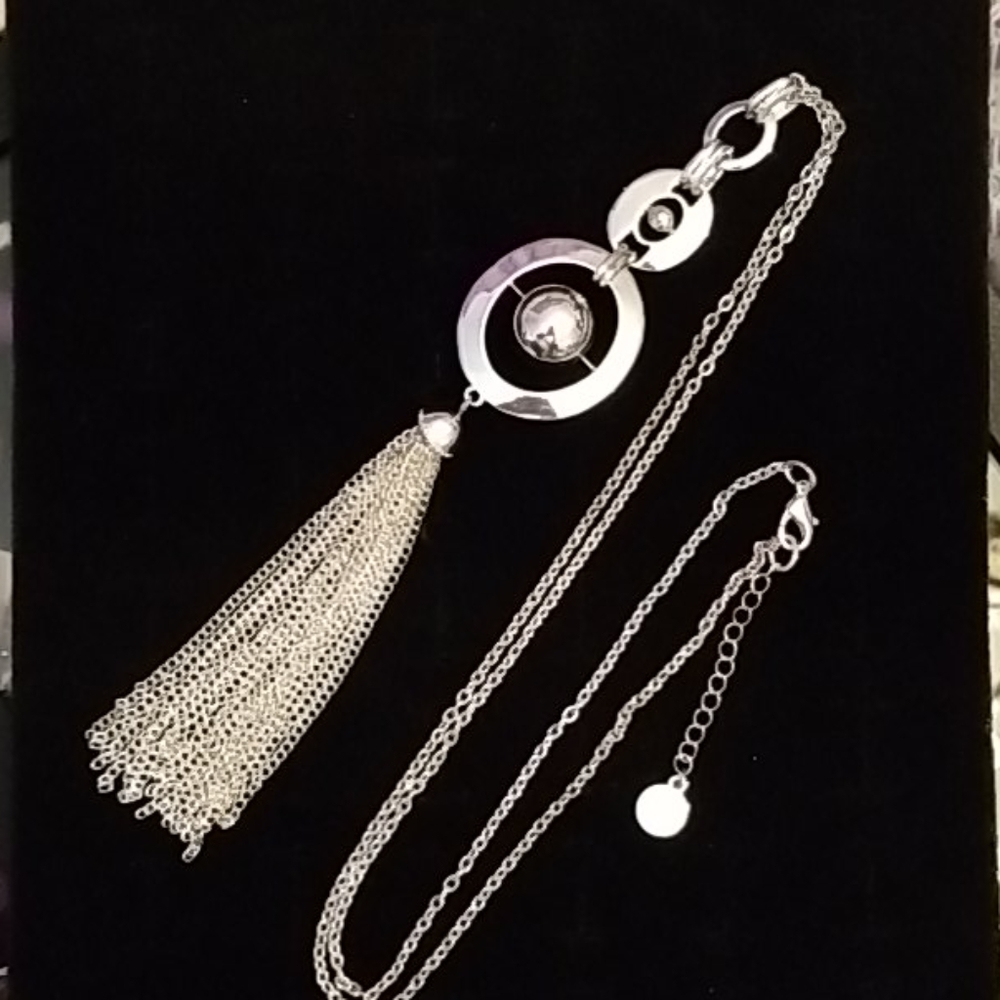 Liz Claiborne Necklace